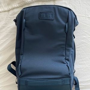 Yeti Crossroads 22L Backpack